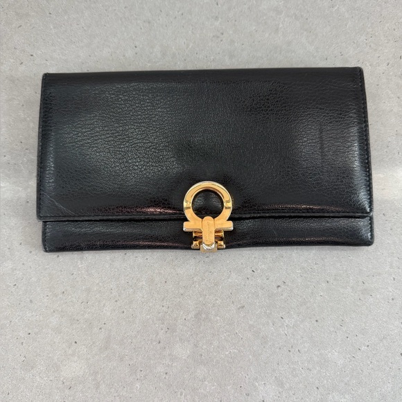 Salvatore Ferragamo Handbags - EUC Salvatore Ferragamo Elegant Black Leather wallet